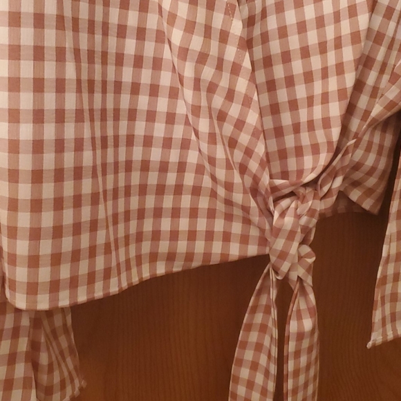 Tie wrap top - Picture 2 of 4